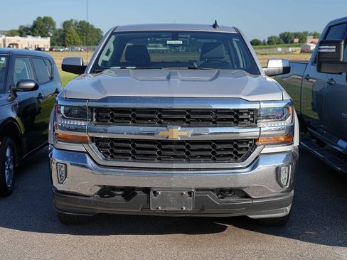 Used 2018 Chevrolet Silverado 1500 LT w/ All Star Edition AWD/4WD image 2
