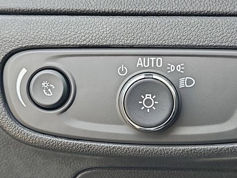 Used 2023 Chevrolet Bolt EUV Premier w/ Sun & Sound Package image 26