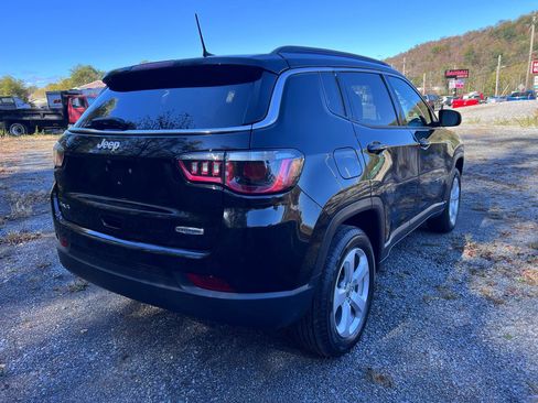 Used 2020 Jeep Compass Latitude w/ Cold Weather Group AWD/4WD image 7