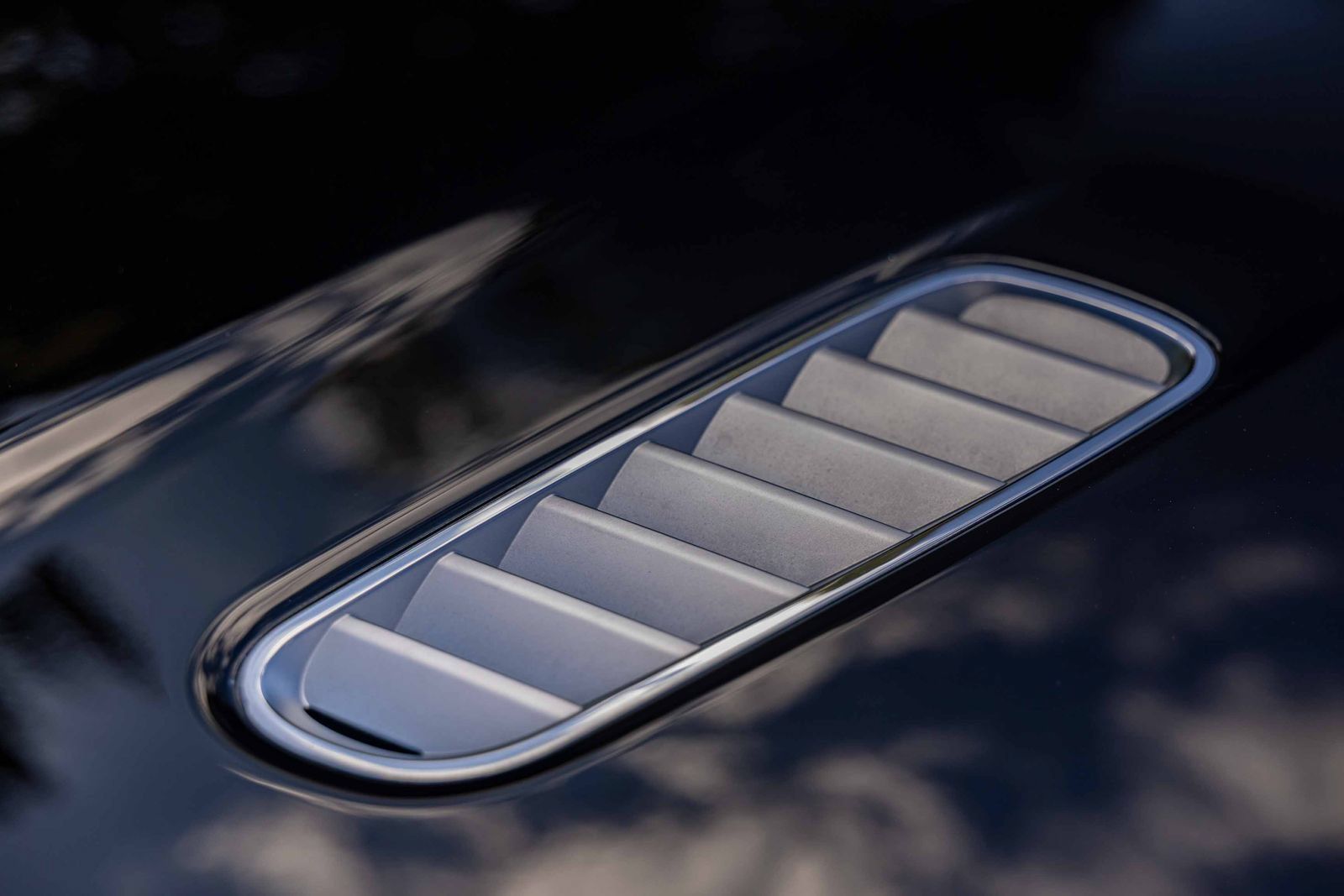 Used 2013 Aston Martin DB9 Volante RWD image 36