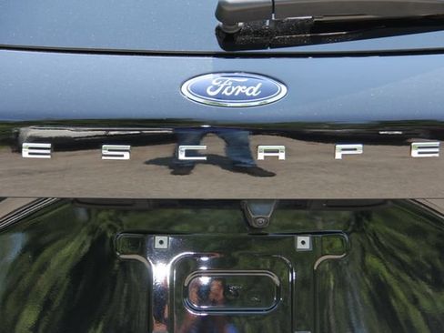 Used 2025 Ford Escape ST-Line AWD/4WD image 10