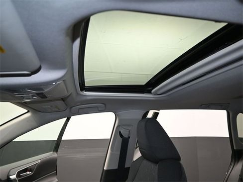 Used 2025 Toyota RAV4 XLE w/ Convenience Package image 9