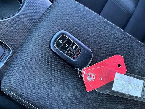 Used 2023 Honda Civic Sport image 10