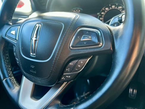 Used 2018 Lincoln MKZ Select w/ Select Plus Package image 18