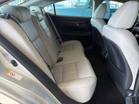 Used 2017 Lexus ES 350 w/ Luxury Package FWD image 26