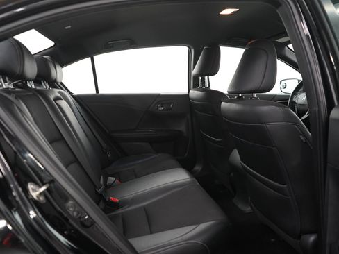 Used 2016 Honda Accord Sport image 12