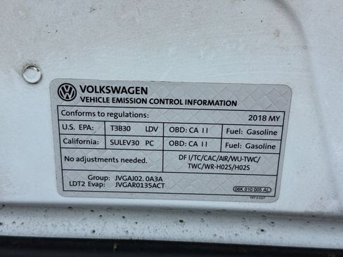 Used 2018 Volkswagen Tiguan SE FWD image 20