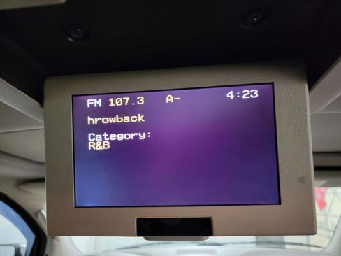 Used 2010 Nissan Armada Titanium w/ DVD Entertainment Pkg image 22