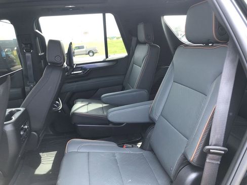Used 2025 GMC Yukon AT4 w/ AT4 Premium Plus Package AWD/4WD image 22