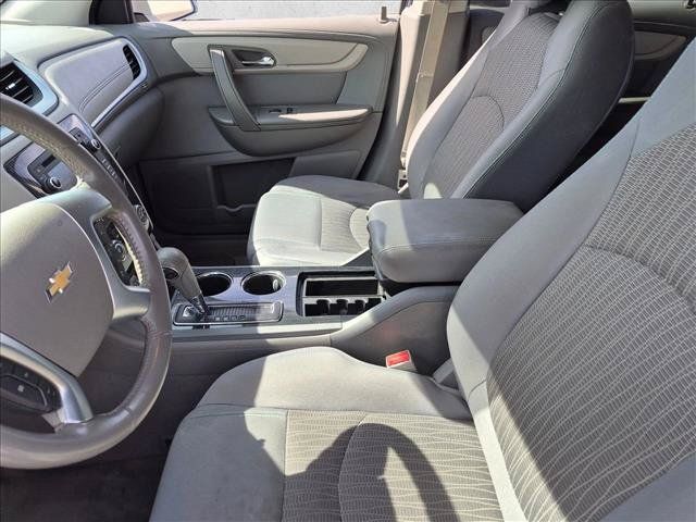 Used 2017 Chevrolet Traverse LT FWD image 9