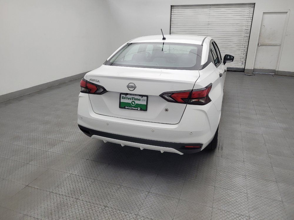 Used 2023 Nissan Versa S FWD image 7