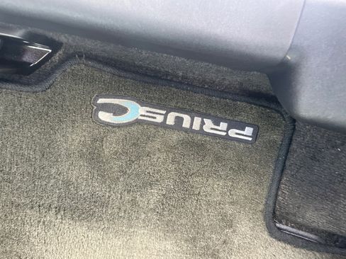 Used 2015 Toyota Prius C One image 14