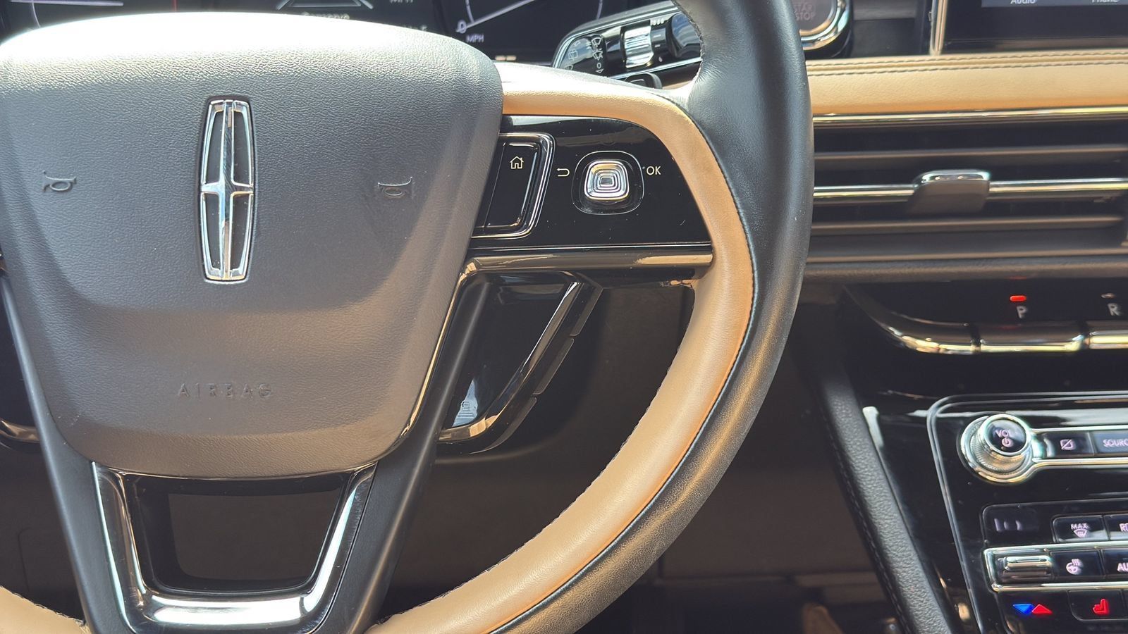 Used 2020 Lincoln Corsair Reserve FWD image 15