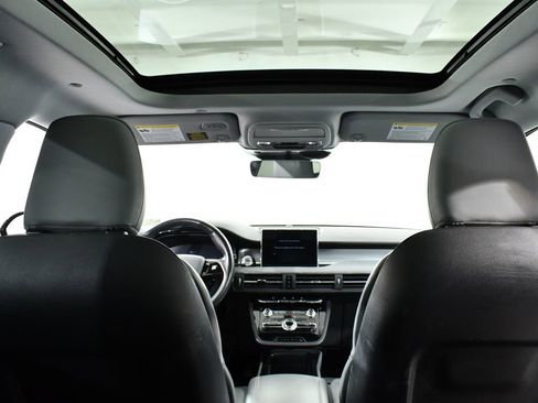 Used 2022 Lincoln Corsair Reserve w/ Equipment Group 201A image 17