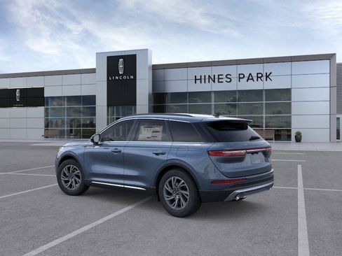 New 2026 Lincoln Corsair Premiere image 4