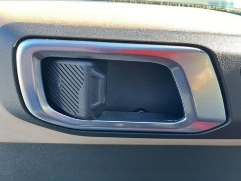 Used 2024 Ford Bronco Wildtrak image 11