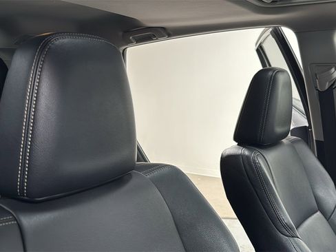 Used 2014 Toyota RAV4 Limited image 19