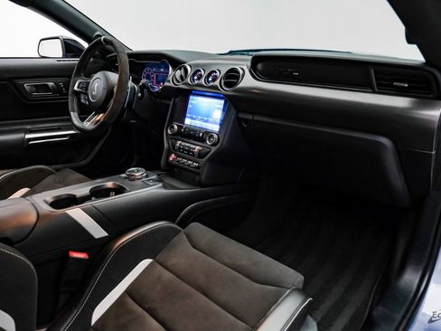 Used 2022 Ford Mustang Shelby GT500 w/ Technology Package image 35