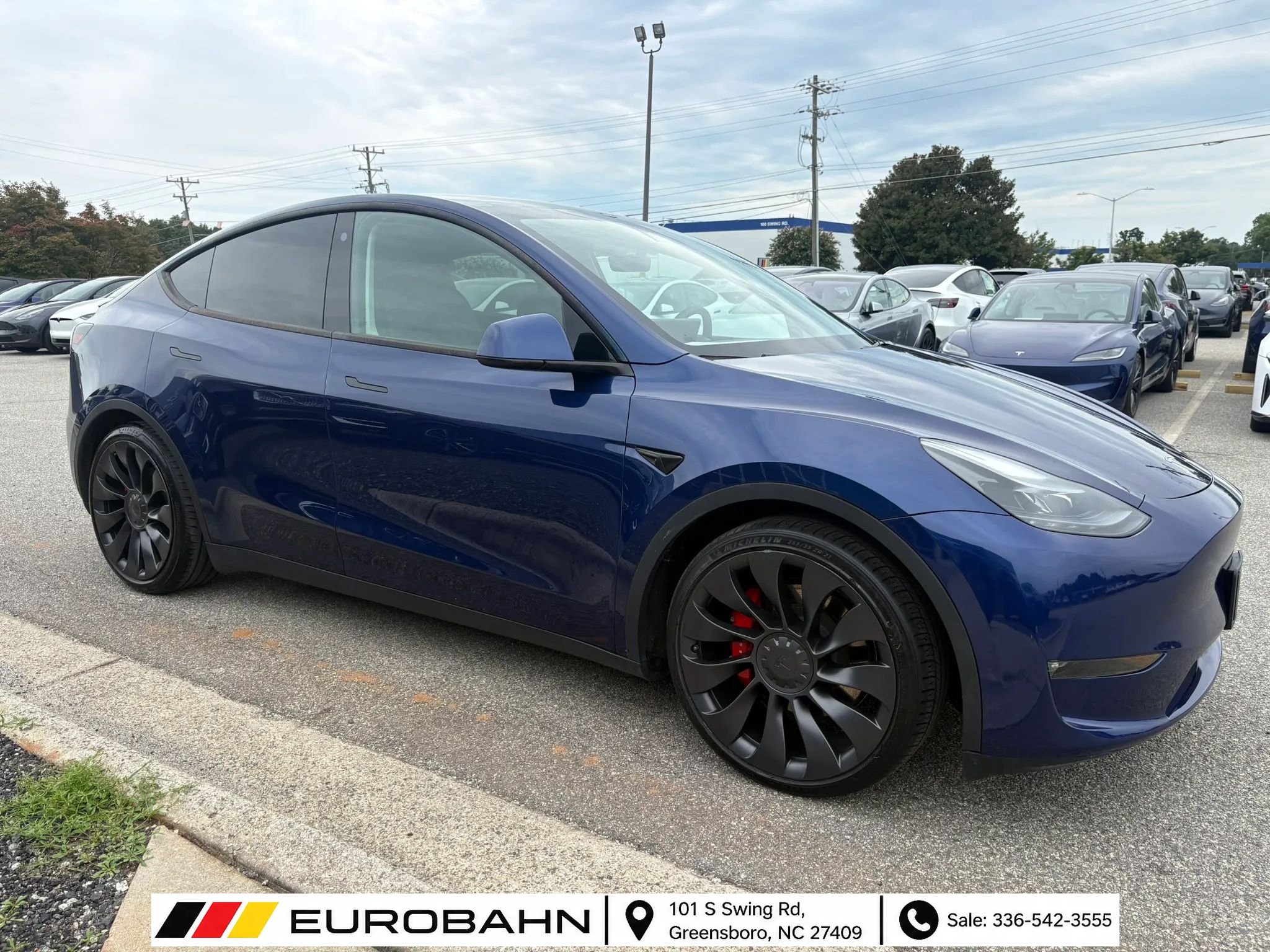 Used 2023 Tesla Model Y Performance AWD/4WD image 29