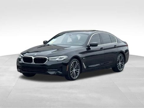 Certified 2023 BMW 530e xDrive w/ Premium Package AWD/4WD image 1