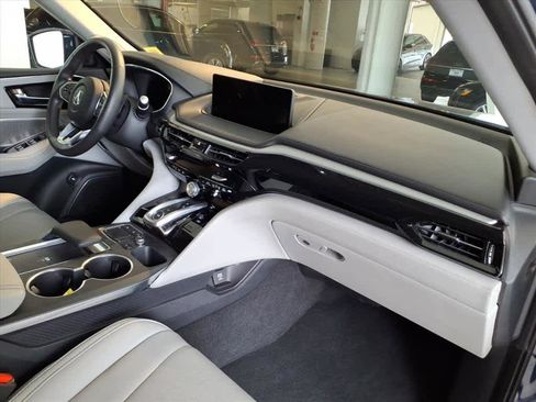 Used 2023 Acura MDX SH-AWD w/ Technology Package image 22