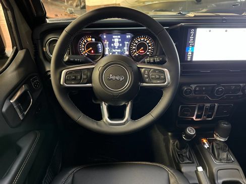 New 2026 Jeep Wrangler Unlimited Sahara AWD/4WD image 13