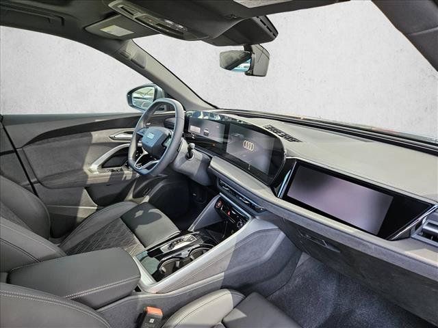 Certified 2026 Audi SQ5 Premium Plus AWD/4WD image 11