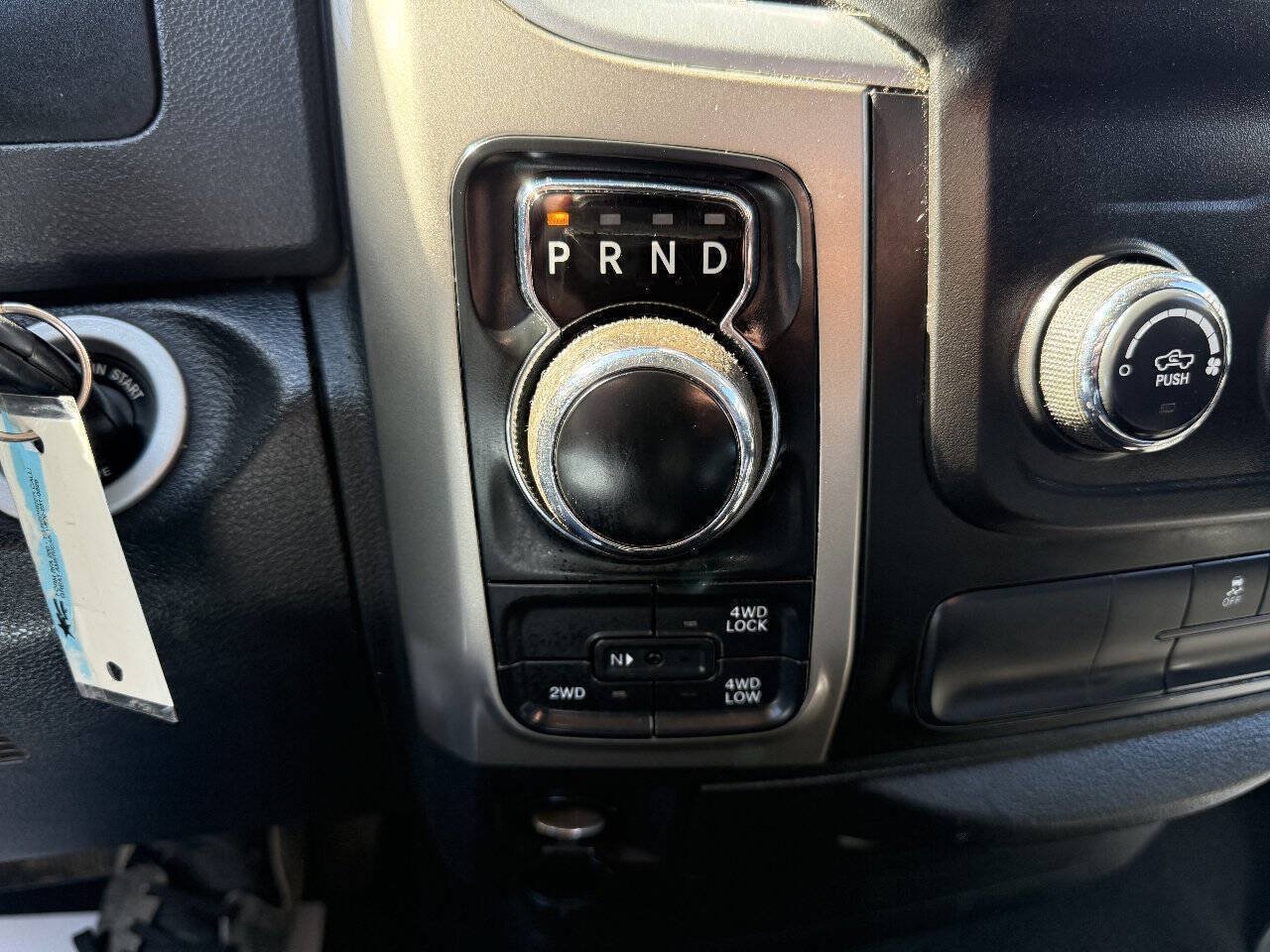 Used 2014 RAM 1500 Classic SLT AWD/4WD image 15