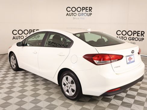 Used 2018 Kia Forte LX w/ LX Rear Camera Package FWD image 22