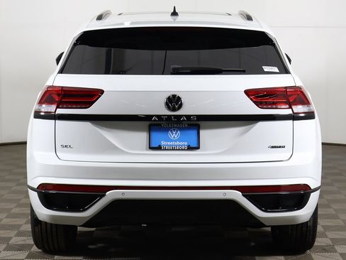 Used 2023 Volkswagen Atlas Cross Sport SEL R-Line image 14