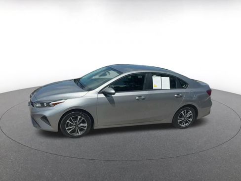 Used 2024 Kia Forte LXS FWD image 8
