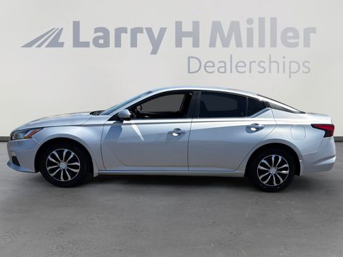 Used 2021 Nissan Altima 2.5 S FWD image 2