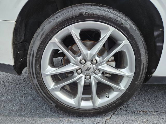 Used 2022 Dodge Challenger GT AWD/4WD image 26