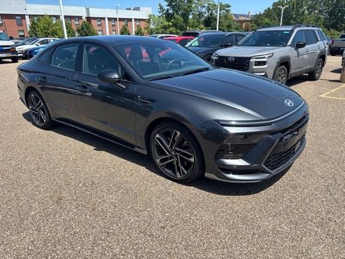 Used 2025 Hyundai Sonata N Line FWD image 2