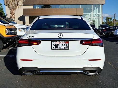 Used 2022 Mercedes-Benz E 350 Sedan image 9