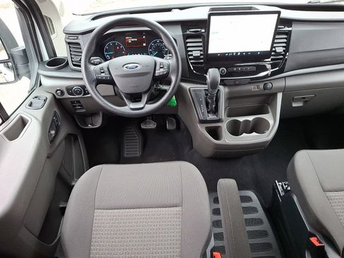 Used 2023 Ford Transit 350 XLT image 14