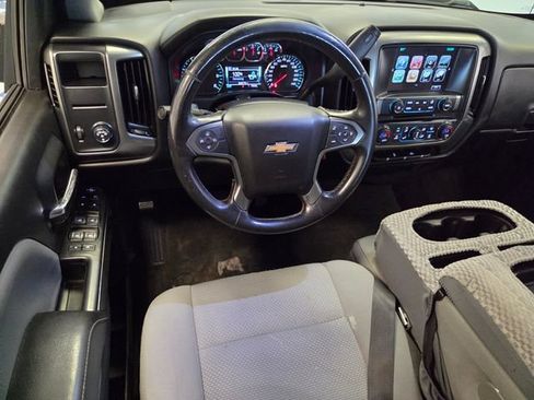Used 2018 Chevrolet Silverado 1500 LT w/ LT Eassist Package RWD image 13