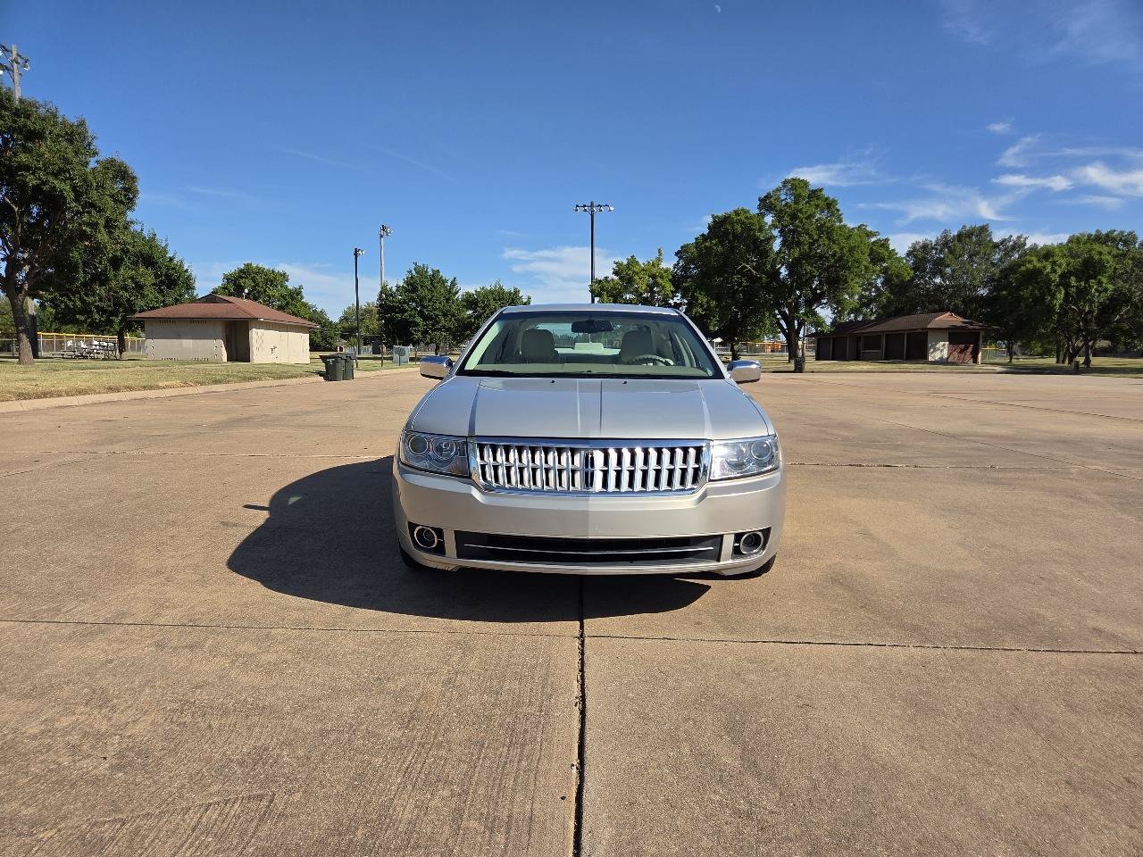 Used 2009 Lincoln MKZ FWD image 5