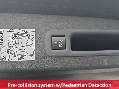 Certified 2024 Toyota Sienna XSE image 17