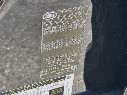 Used 2025 Land Rover Defender 130 X AWD/4WD image 46