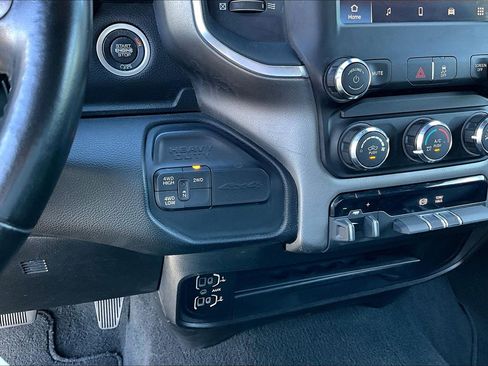 Used 2024 RAM 2500 Big Horn image 25