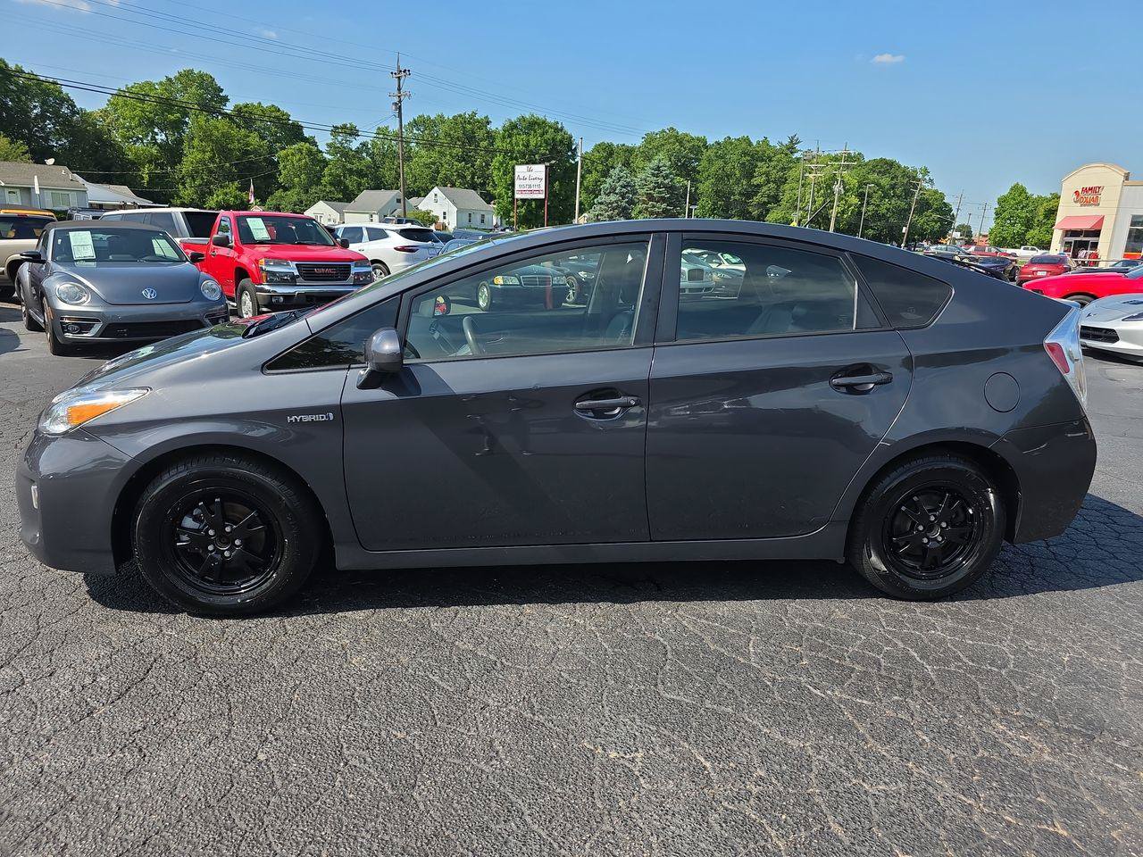 Used 2014 Toyota Prius Two FWD image 19