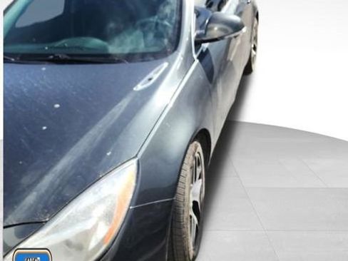 Used 2017 Buick Regal Sport Touring image 1