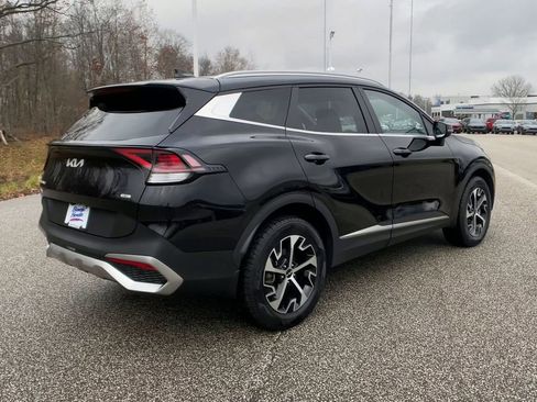 Used 2023 Kia Sportage EX image 9