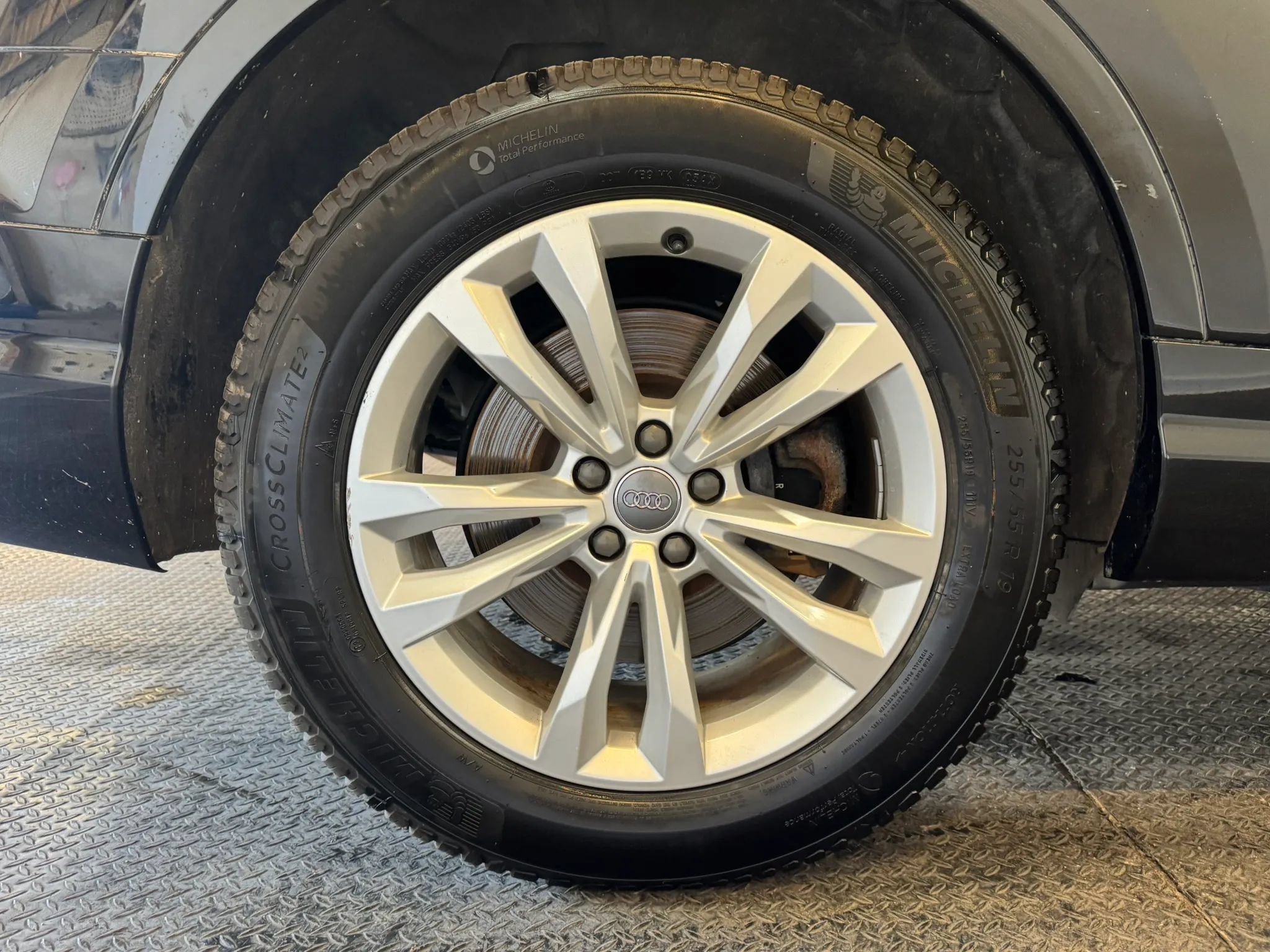 Used 2017 Audi Q7 3.0T Premium Plus AWD/4WD image 36