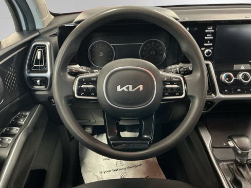 Used 2022 Kia Sorento LX AWD/4WD image 12