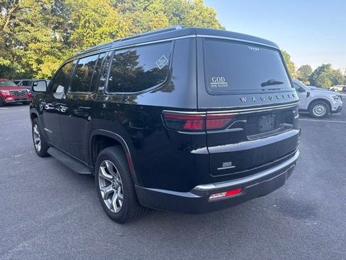 Used 2022 Jeep Wagoneer Series II AWD/4WD image 3