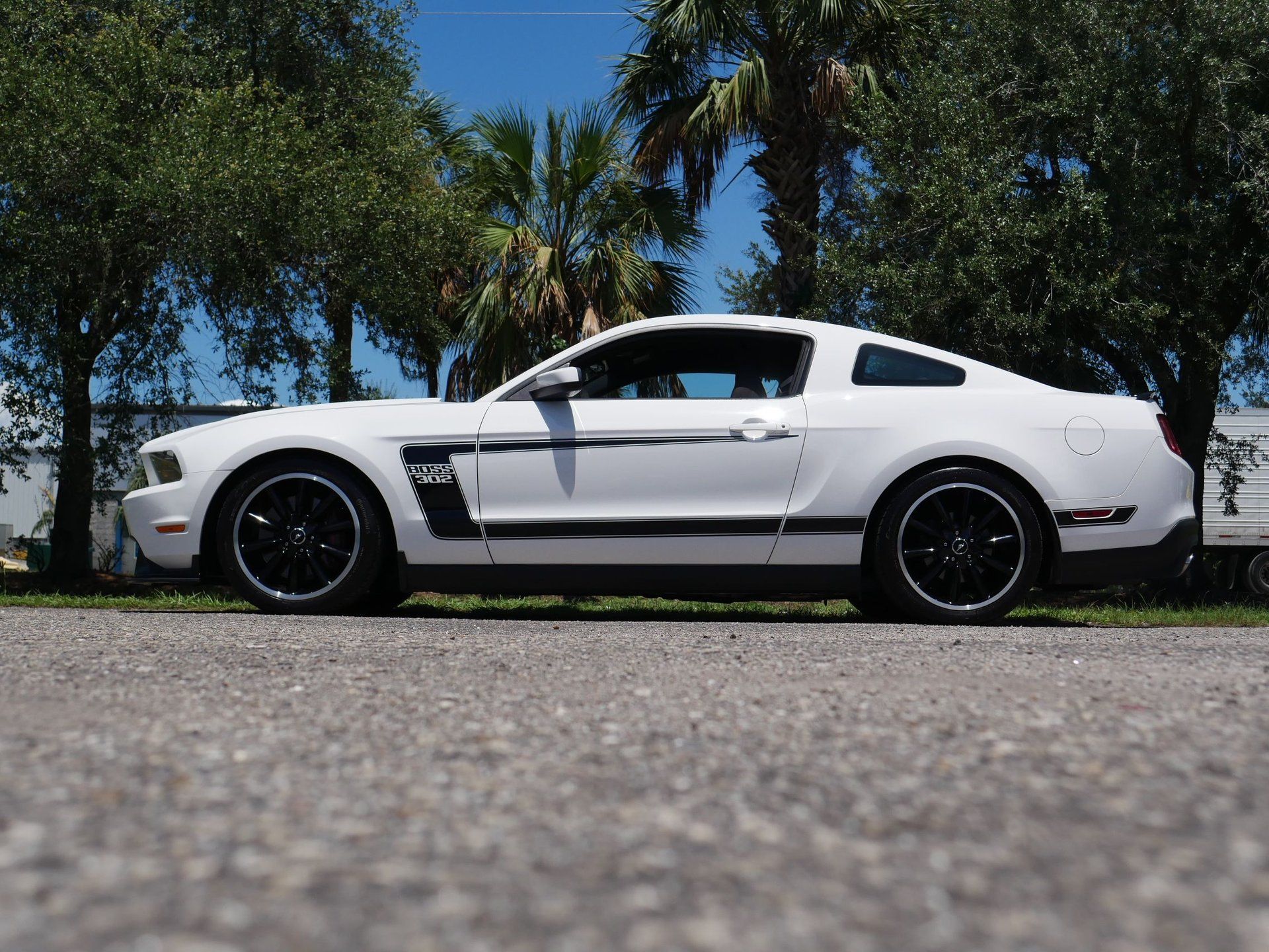 Used 2012 Ford Mustang Boss 302 w/ Boss 302 Accessory Pkg RWD image 18