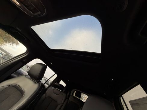 New 2025 Jeep Grand Cherokee L Altitude AWD/4WD image 20