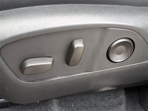 Used 2025 Buick Enclave Preferred image 10